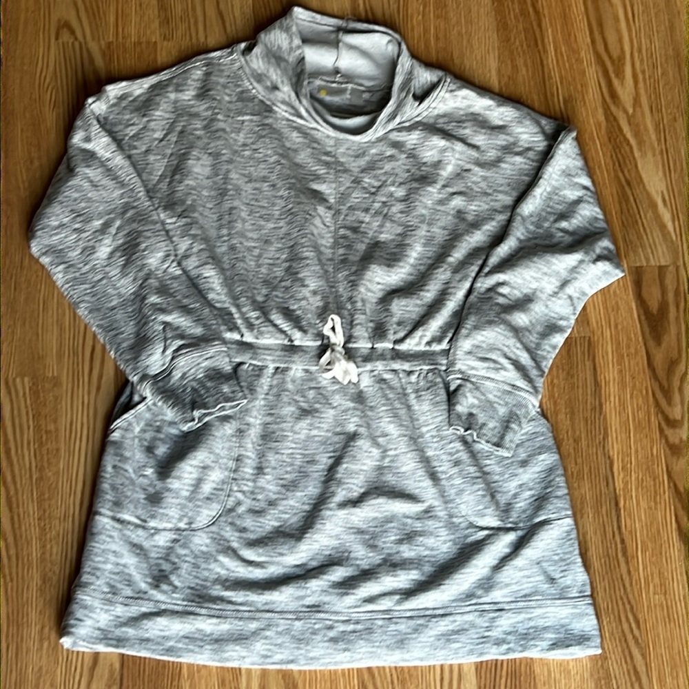 EUC ZELLA Cinch Sweatshirt